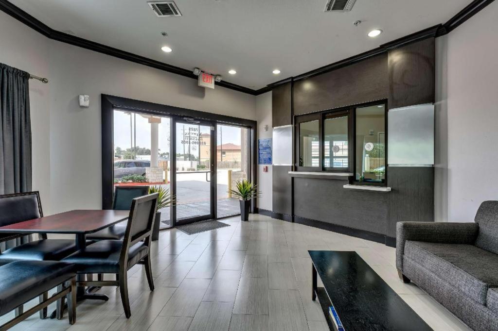 Americas Value And Iah Airport North Hotel Humble