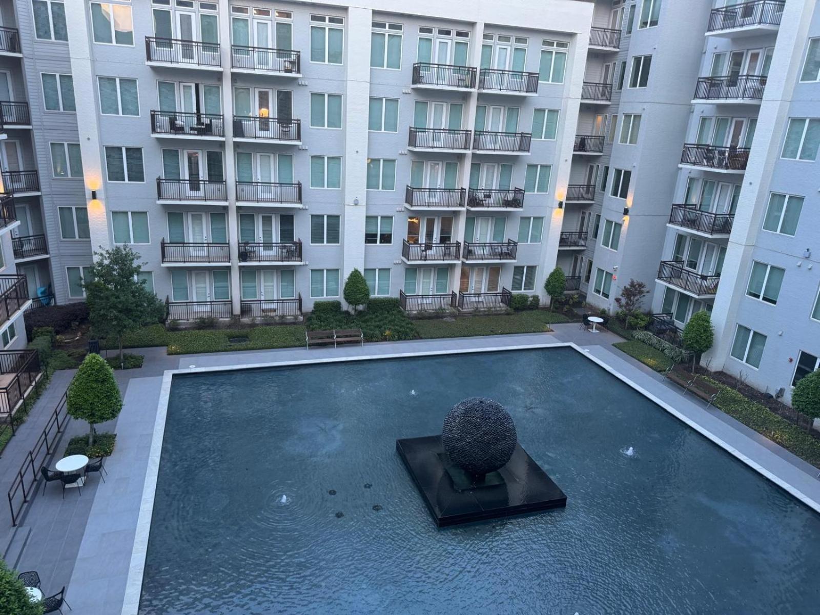 Resort-style Near The Galleria Apartment Houston