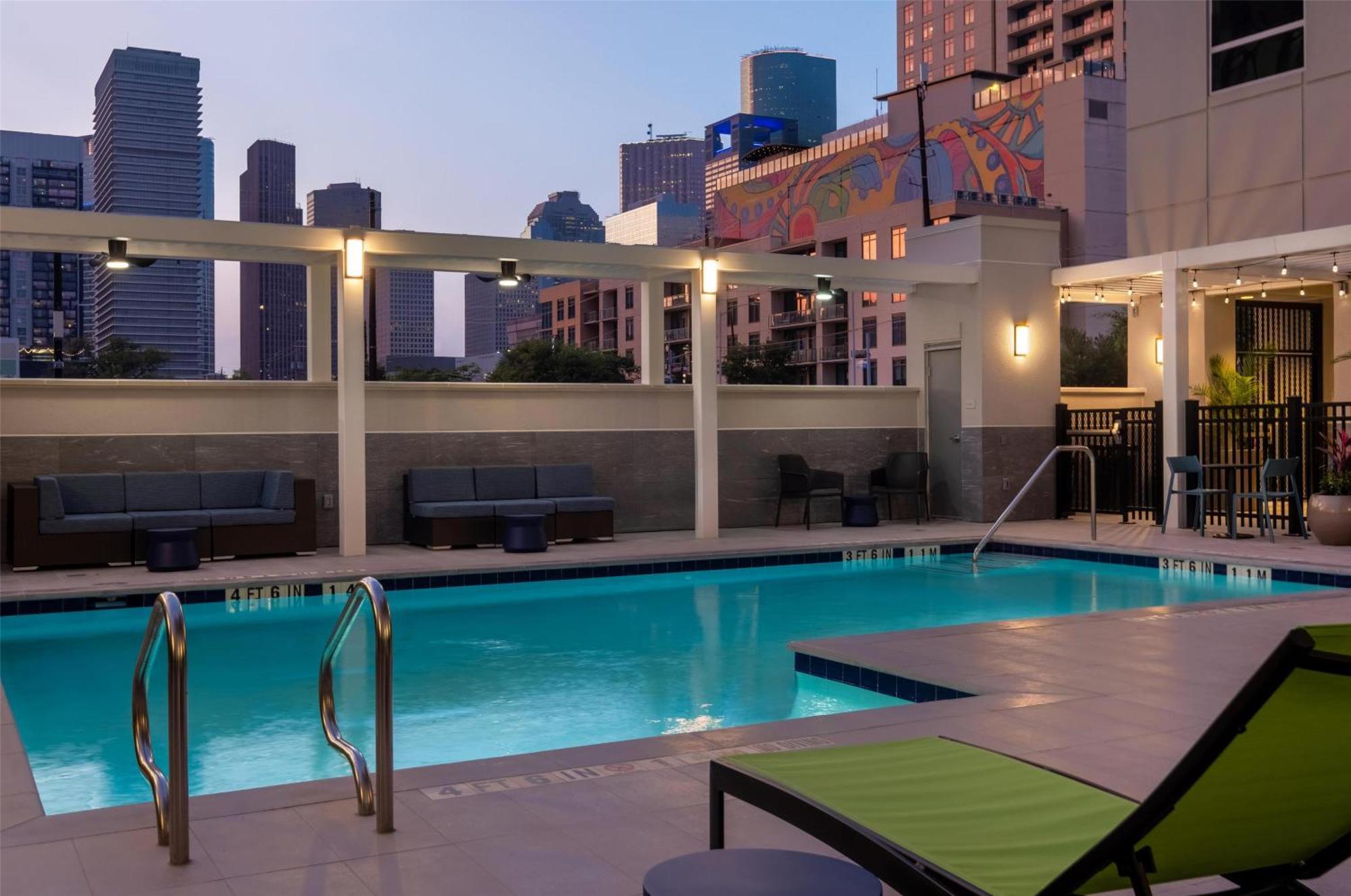 Hotel Home2 By Hilton Downtown Convention Center