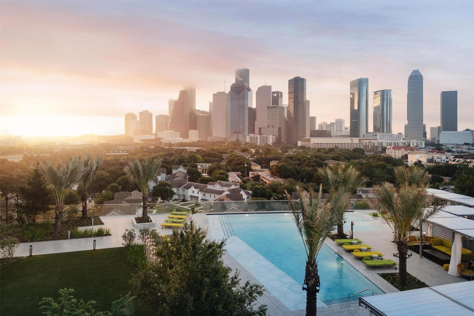 Thompson Houston, By Hyatt Hotel 4*