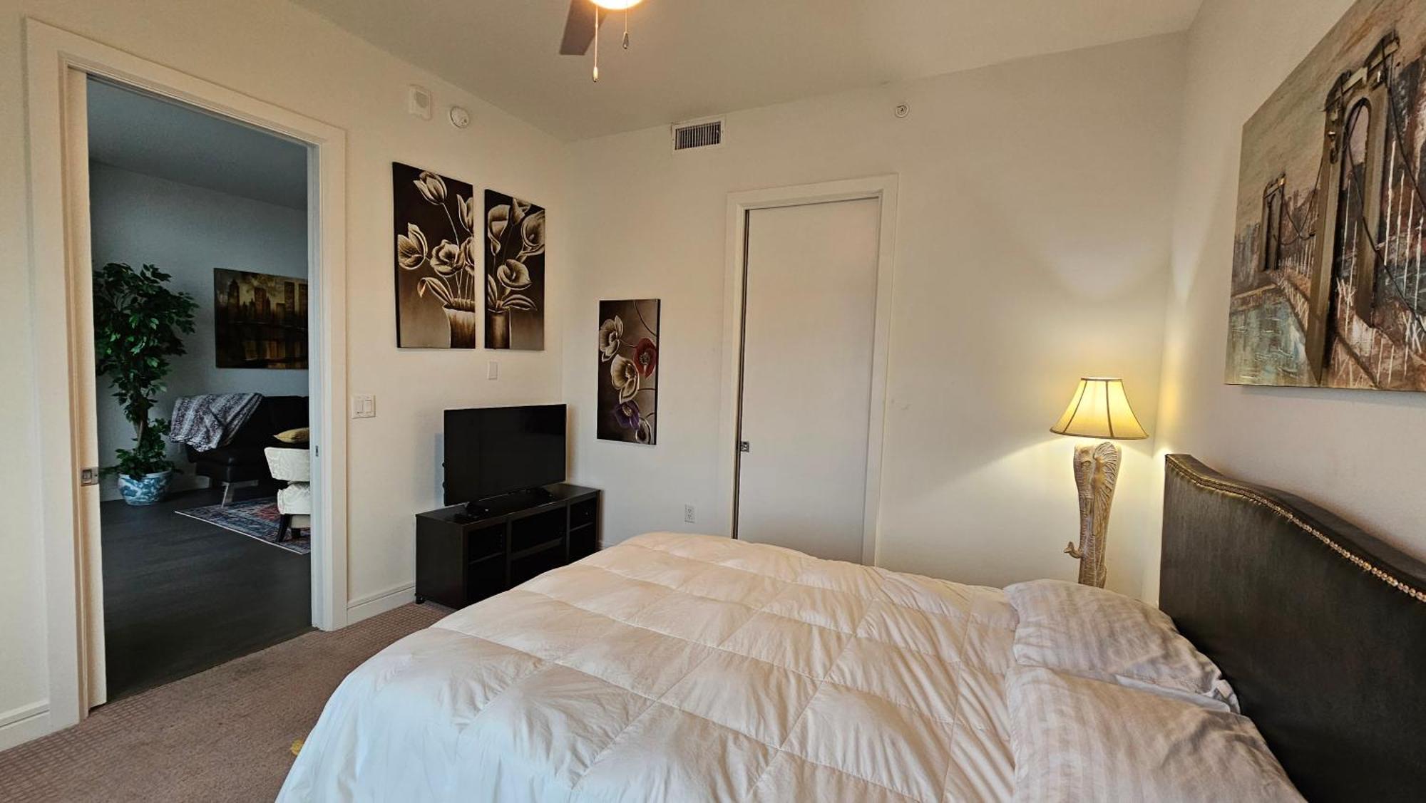 Apartment Luxury Highrise In Midtown - Skyline Views And Chic Decor Houston