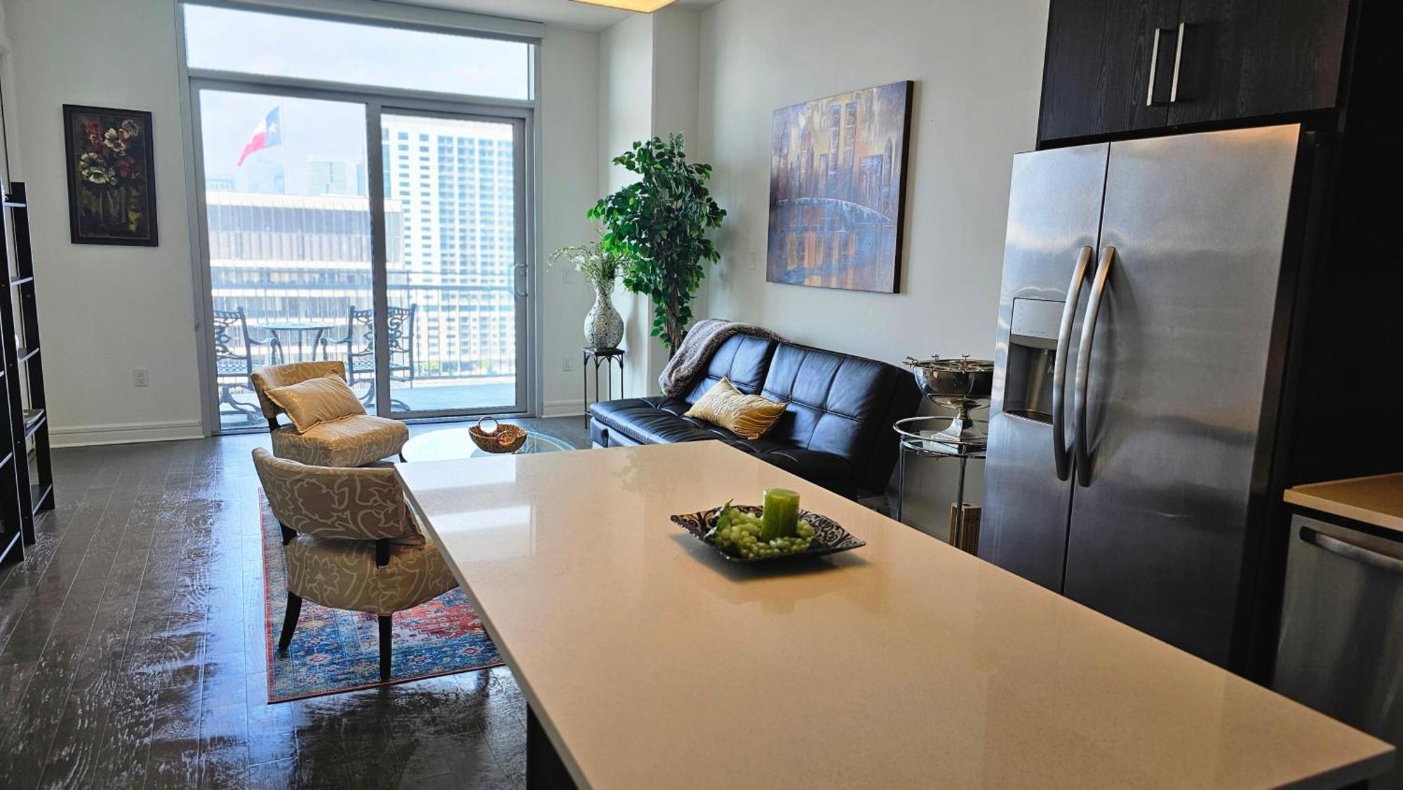 Luxury Highrise In Midtown - Skyline Views And Chic Decor