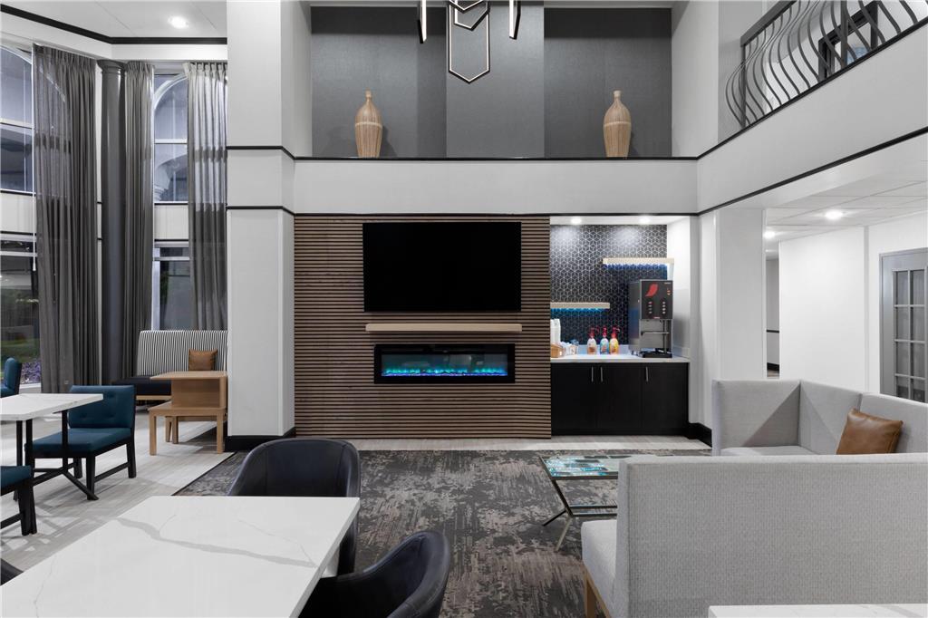 La Quinta & By Wyndham Bush Iah South Hotel 3*