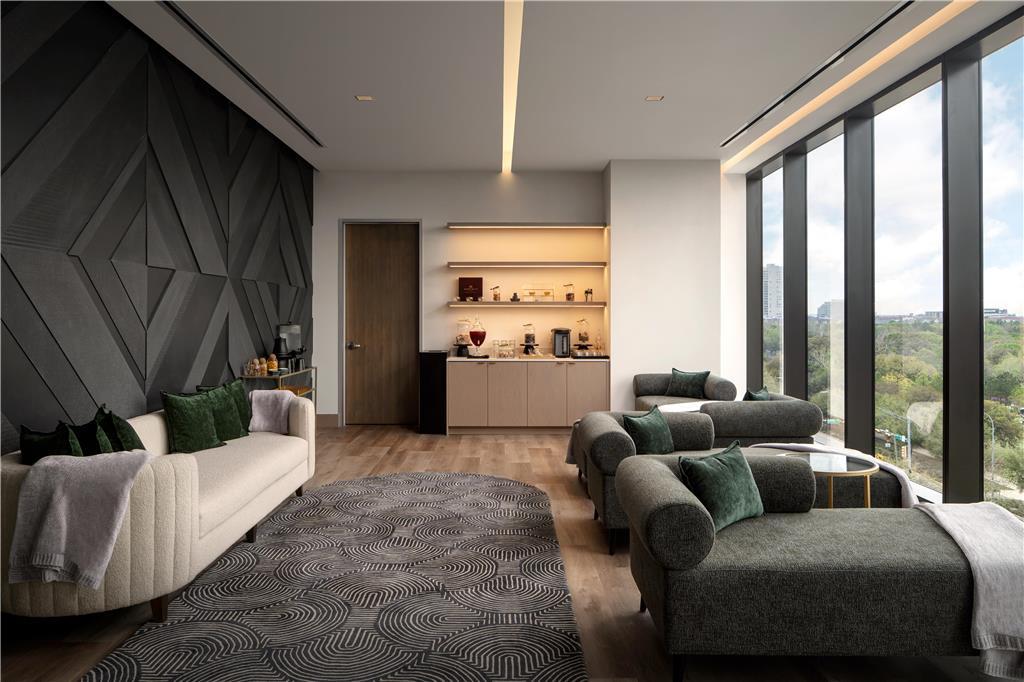 Thompson Houston, By Hyatt 4*