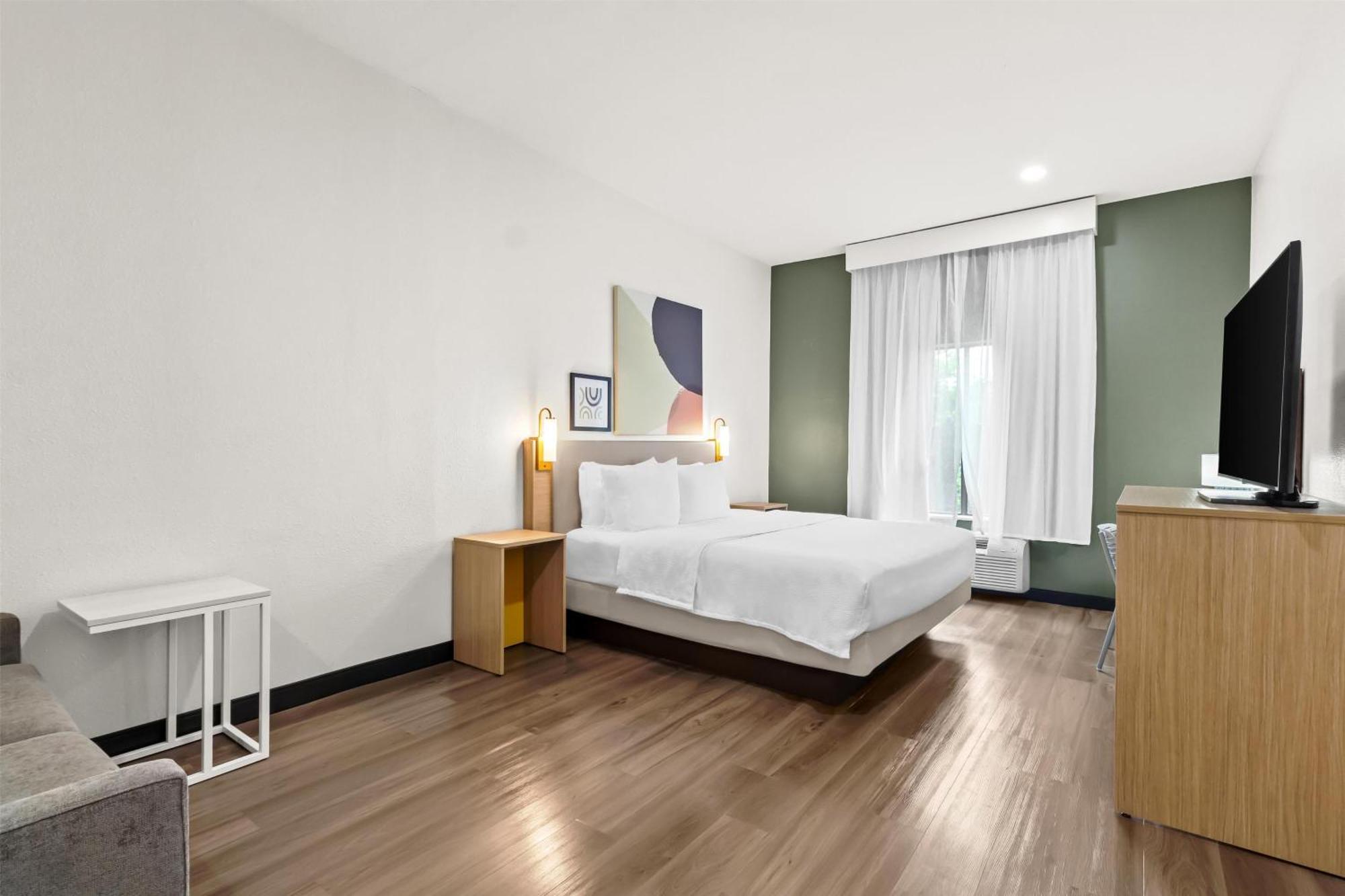 Spark By Hilton Hobby Airport Hotel