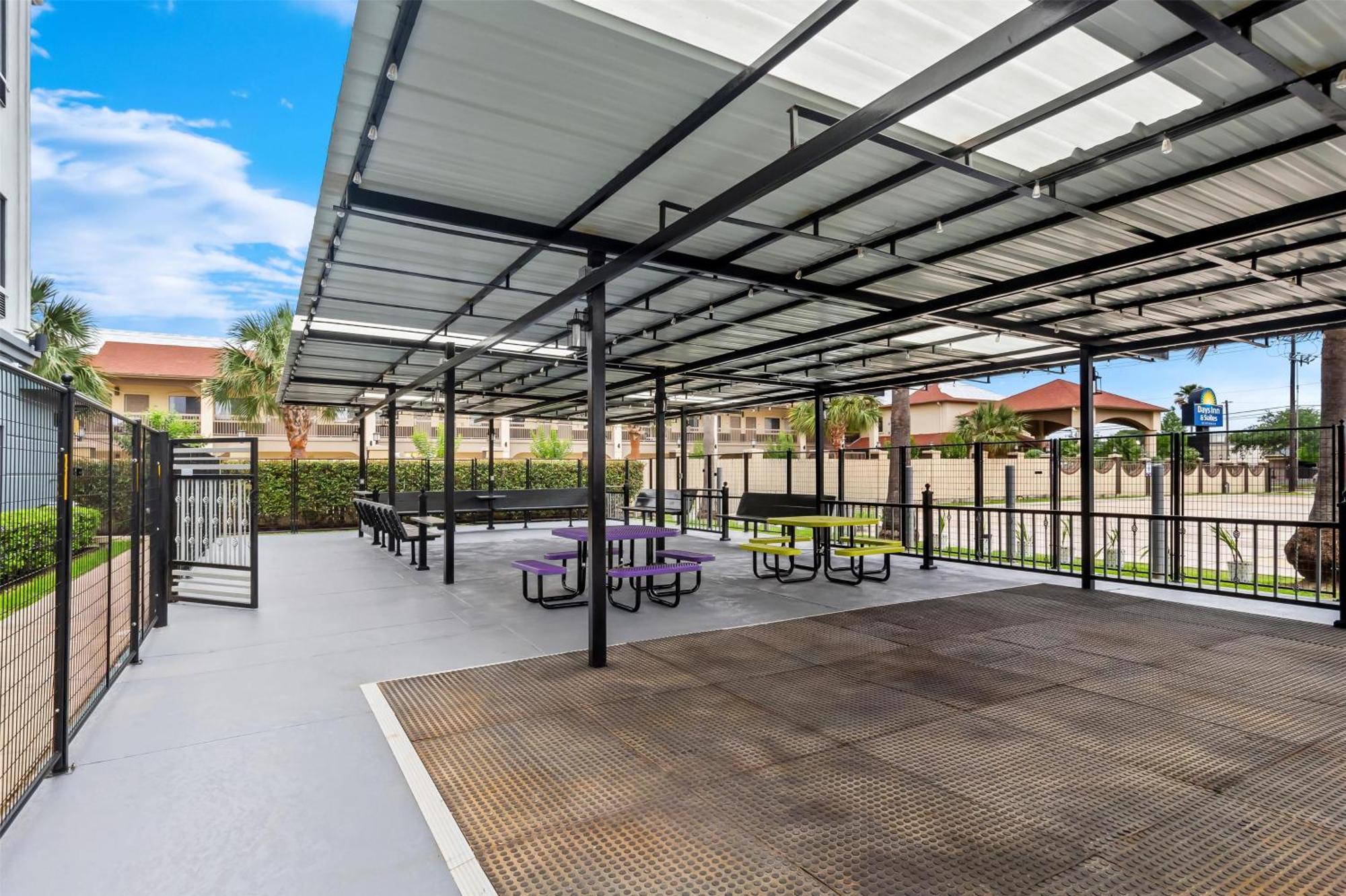 Spark By Hilton Hobby Airport Hotel 3*