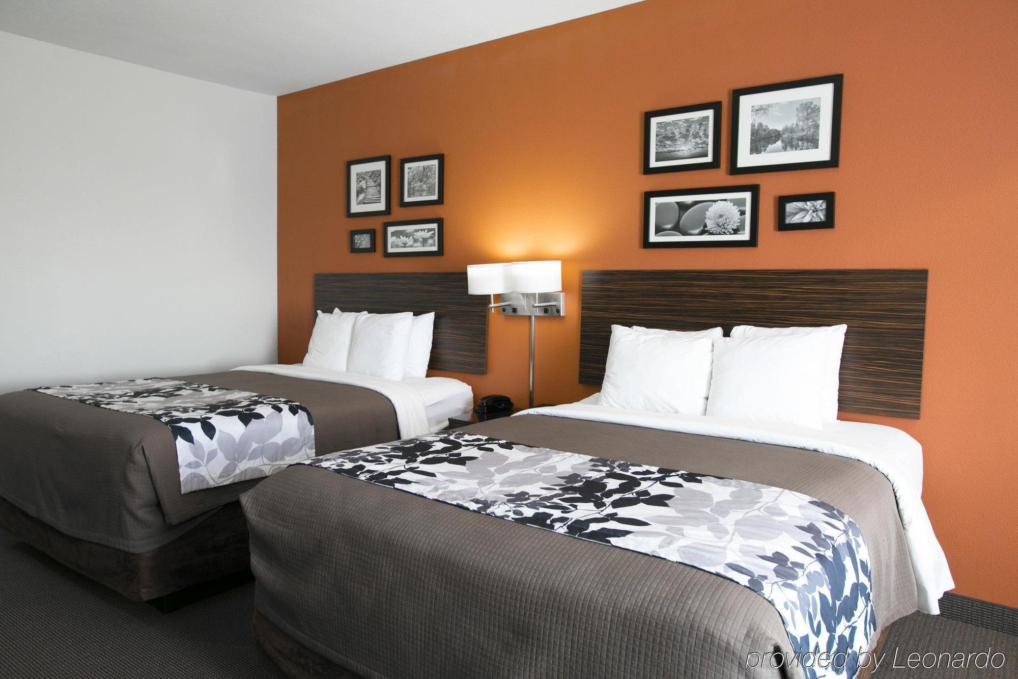 Hotel Restwell & I-45 North Houston