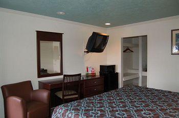 Hotel 6-houston, Tx - East Houston