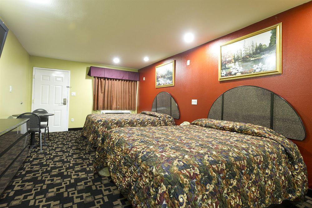 Motel Eagle *