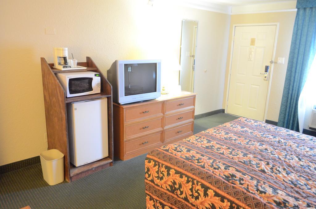 Motel America's Houston/stafford /sugarland Houston