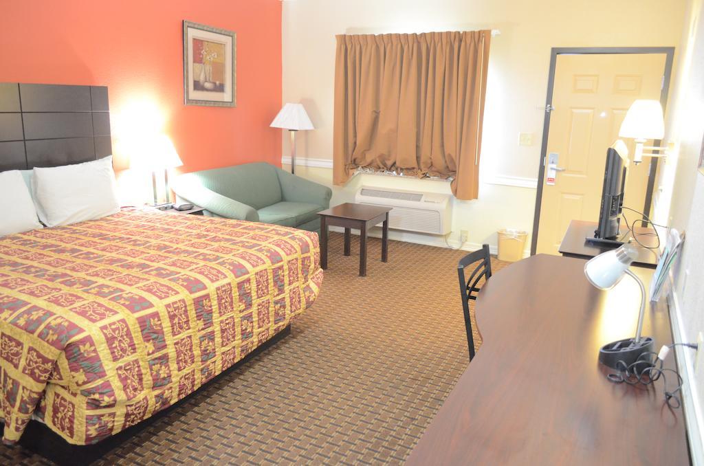 Motel Budget Host & 2*