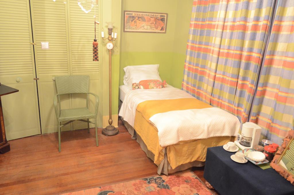 Robin's Nest Bed & Breakfast 3*