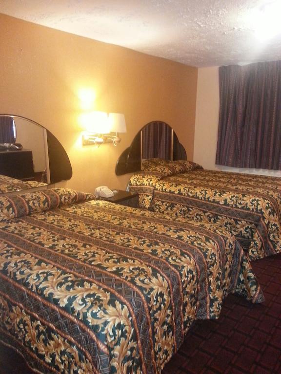 Motel Deluxe *