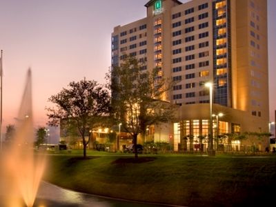 Hotel Embassy By Hilton Houston-energy Corridor