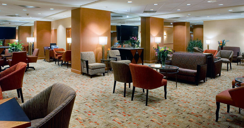 Hotel Intercontinental Airport By Ihg 3*