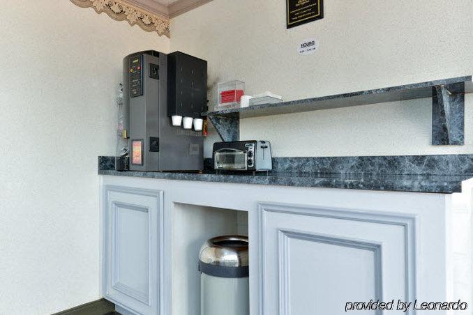 Motel Americas Best Value Hobby Airport 3*