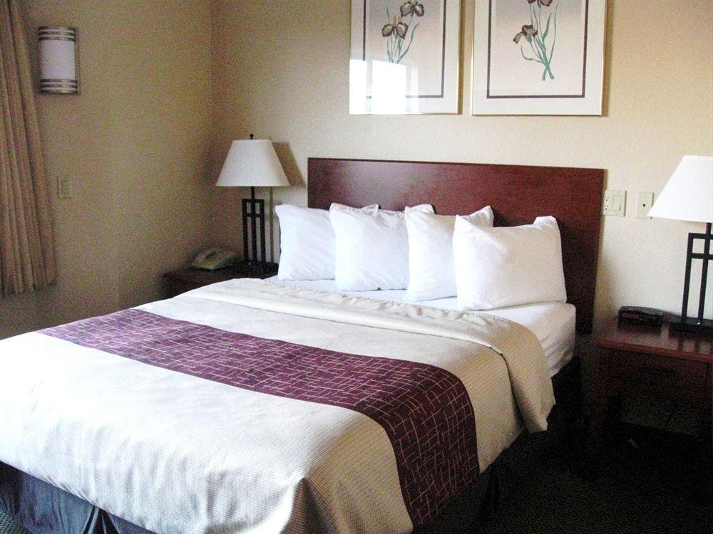 Greentree - Iah Airport Jfk Blvd 2*
