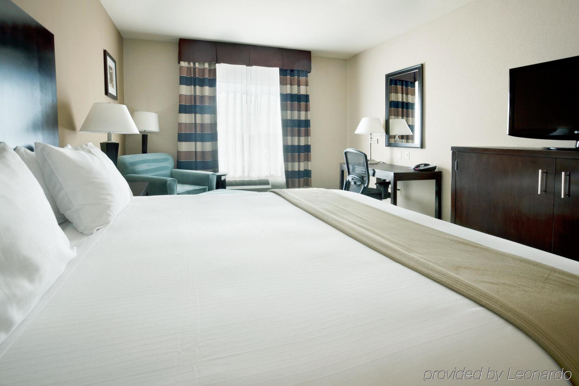 Express & Nw Beltway 8-west Road By Ihg Hotel 2*