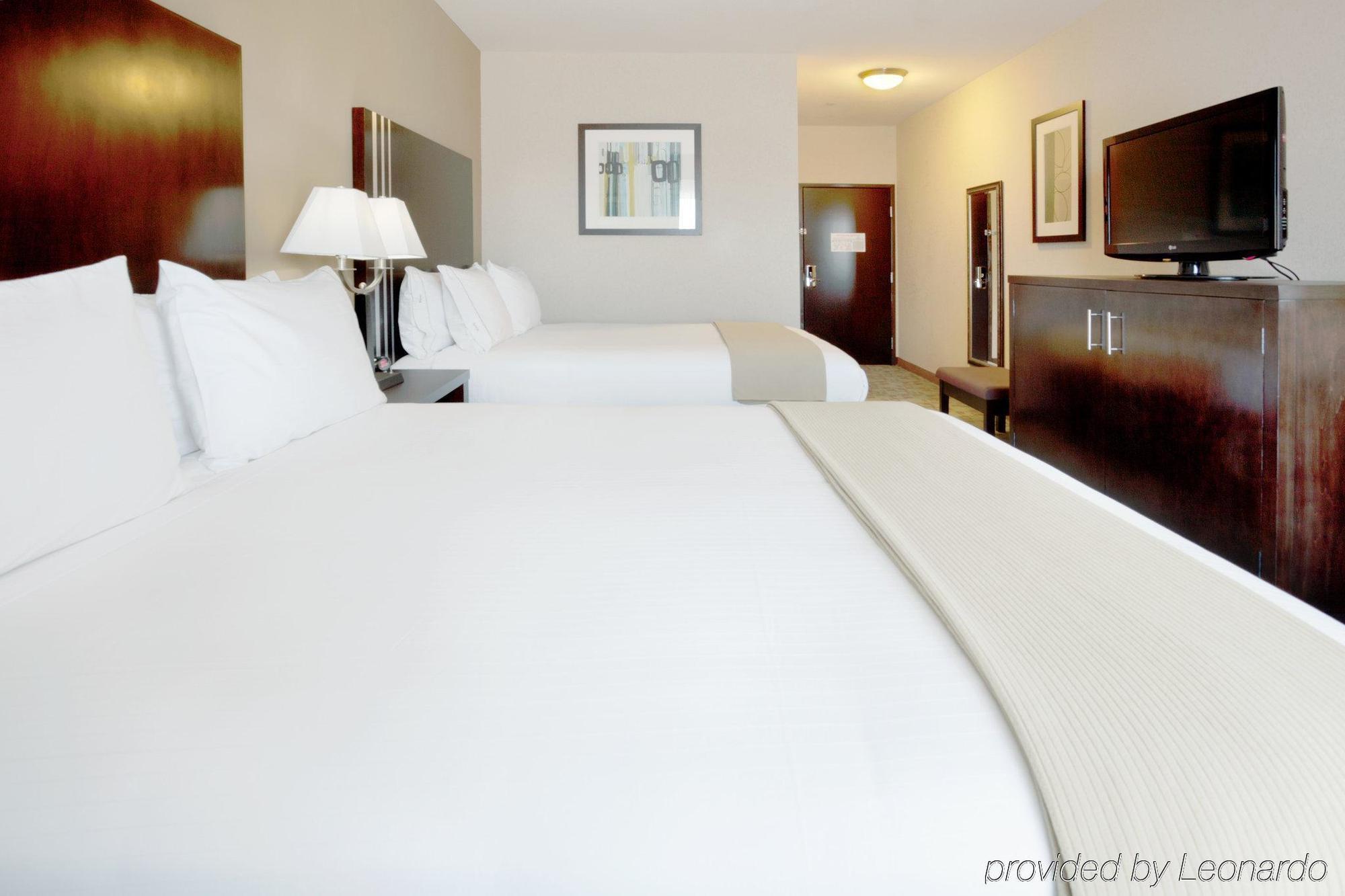 Express & Nw Beltway 8-west Road By Ihg Hotel