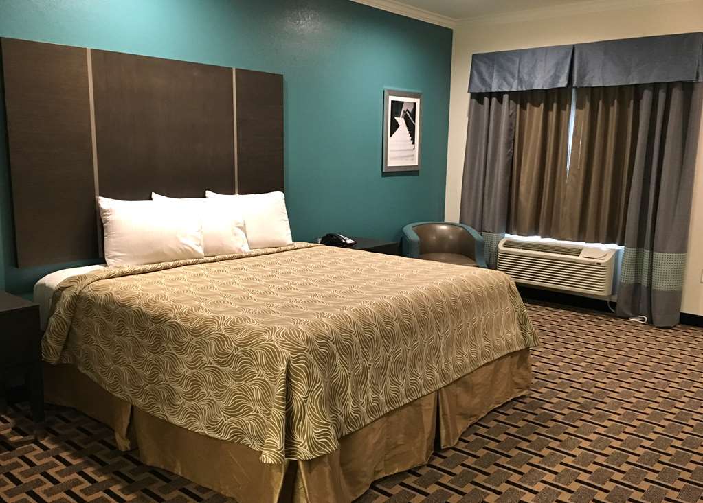 Regency Inn & Suites- Nw Houston Motel 2*
