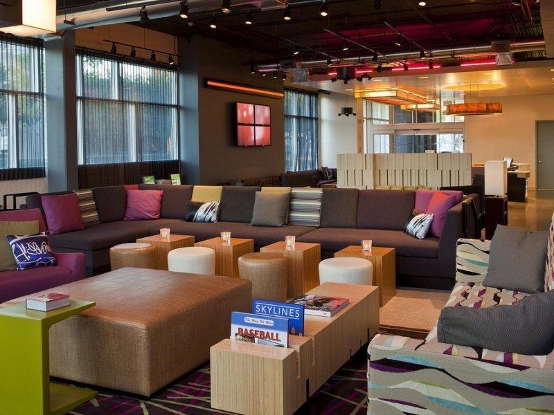 Hotel Aloft By The Galleria Houston