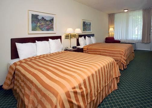 6 - I-10 East Hotel