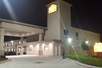 Palace 290 & Jones Rd Hotel