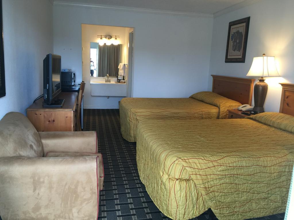 Hotel And Houston