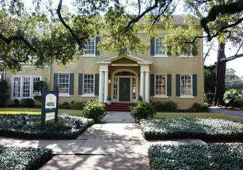 Hi - The Morty Rich Hostel Houston