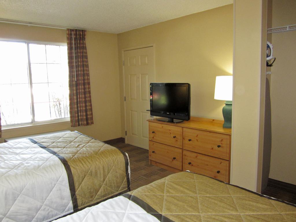 Extended America - - Med. Ctr. - Nrg Park - Fannin St.
