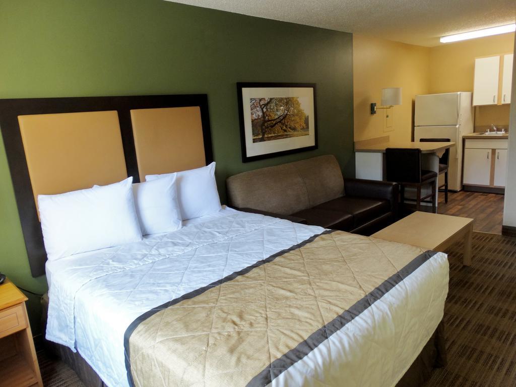Hotel Extended America - - Willowbrook 2*