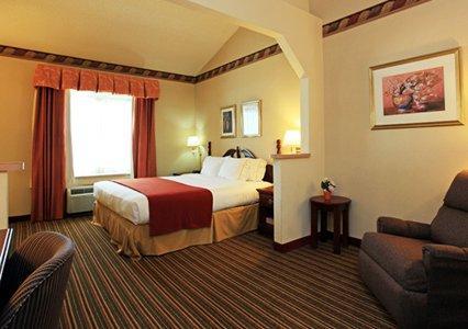 Quality & West Chase Hotel