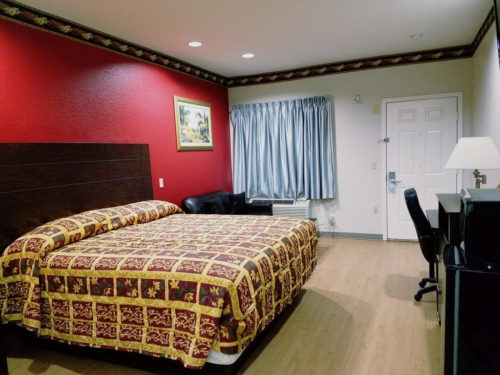 Scott & - Downtown 2* Houston