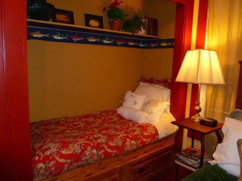Robin's Nest Bed & Breakfast 3*