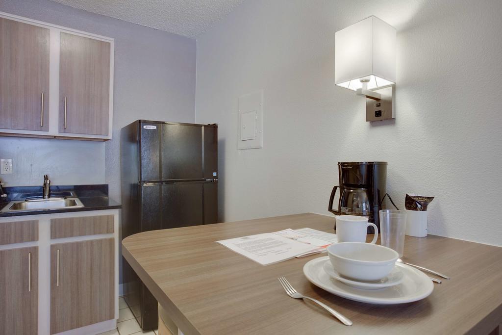 Hotel 6-houston, Tx - Northwest Hwy 290 Houston