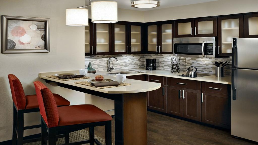 Staybridge W - Westchase Area Hotel 3*