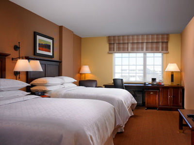 Four Points By Sheraton West Hotel 3*