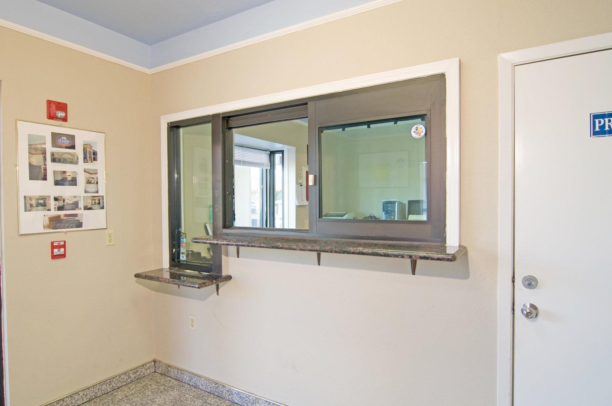 Americas Value Downtown Motel 2*