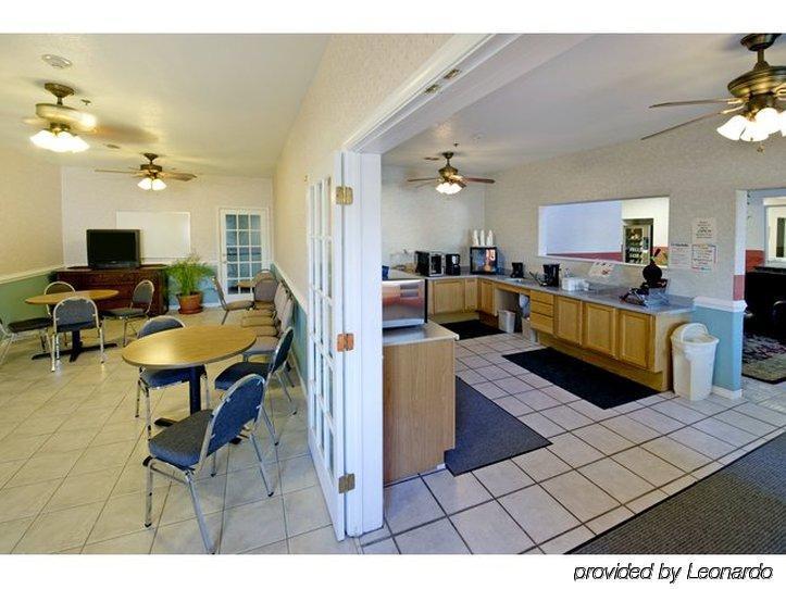 Americas Best Value And Fm 1960 Hotel