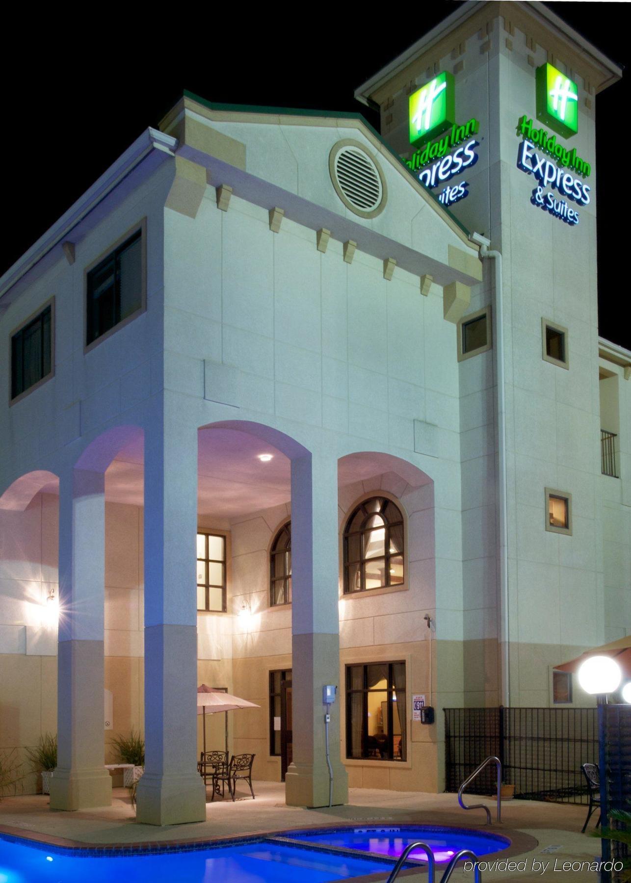 Country & By Radisson, Northwest, Tx 2* Houston
