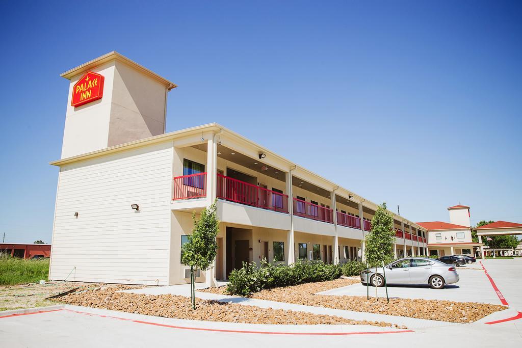 Hotel Palace 290 & Jones Rd 2*
