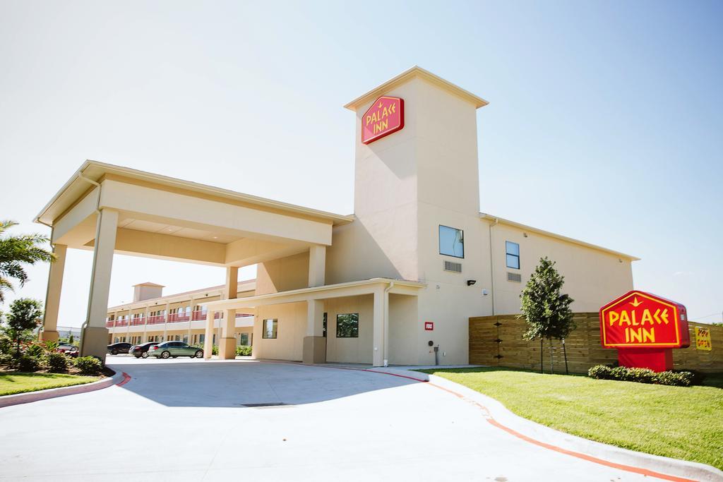 Hotel Palace 290 & Jones Rd 2*