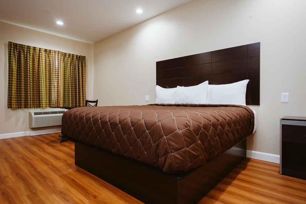 Palace 290 & Jones Rd Hotel Houston