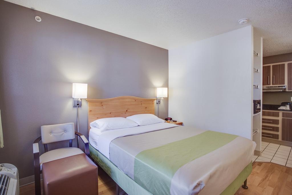 6-houston, Tx - Northwest Hwy 290 Hotel 2*