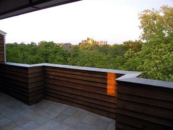 Modern Bed & Breakfast Houston
