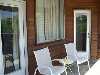 Modern Bed & Breakfast Houston