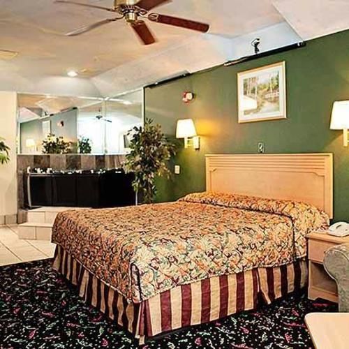 Motel Crystal 249 North 2*