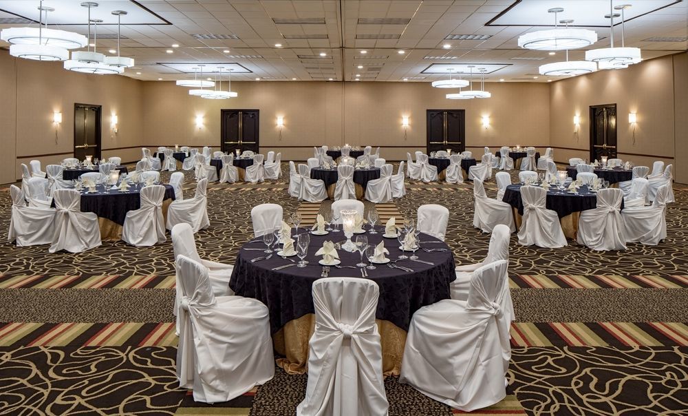 Sonesta Iah Airport Hotel