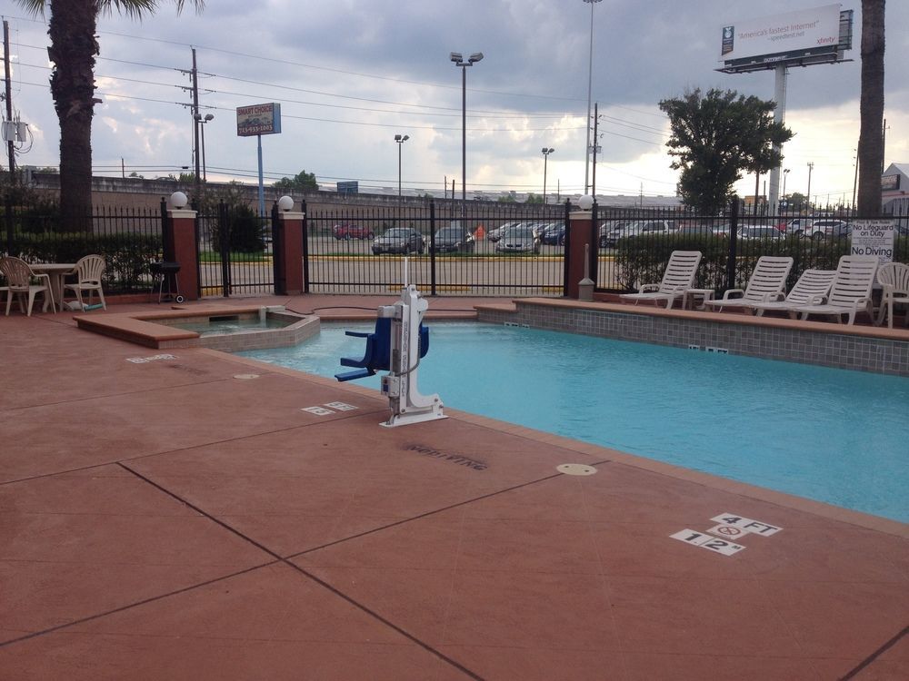 Hotel Quality Nw Cy-fair 3*