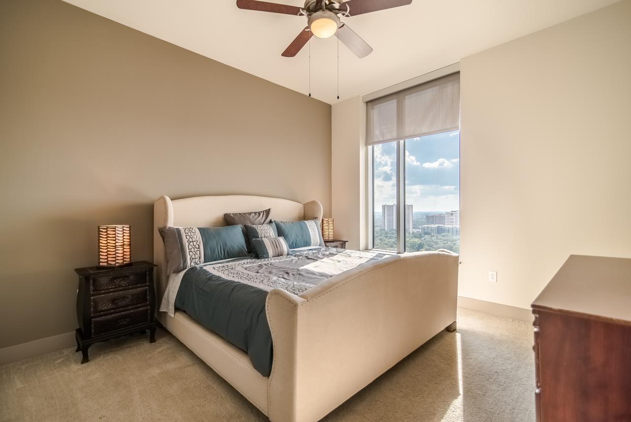 Hanover Post Oak Apartment *